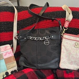 Coach Signature Optic Chain Shoulder Bag / Crossbody 2012 EUC